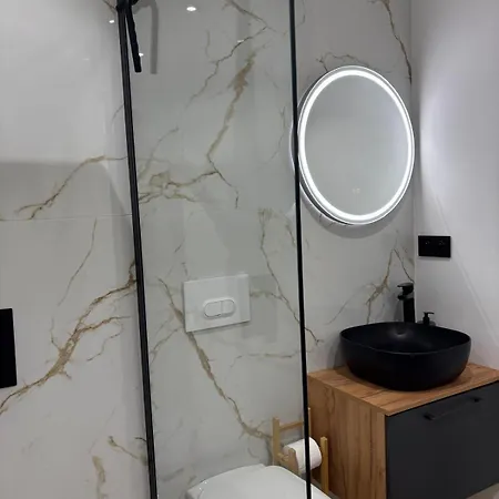 Comfort & Quiet Air Conditioning Parking