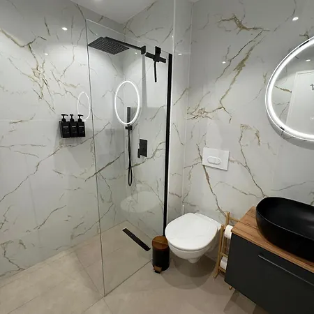 Comfort & Quiet Air Conditioning Parking Apartman Antibes